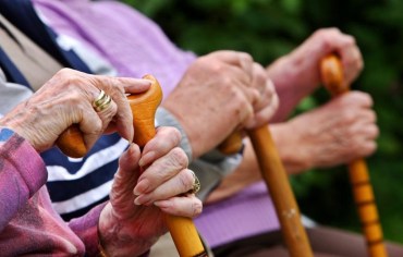 servizi-psicologo-anti-aging-e-assistenza-anziani1-700x447